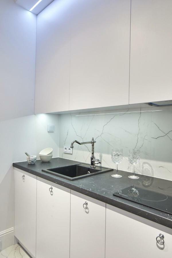 Apartment Rydygiera 16-18 By Homeprime *